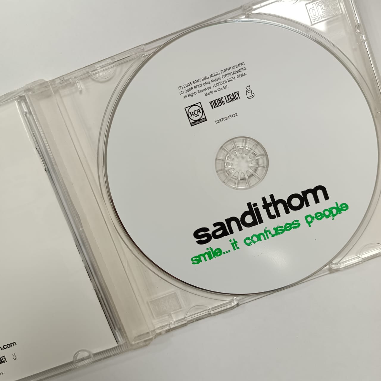 Sandi Thom – Smile... It Confuses People - Imagen 3