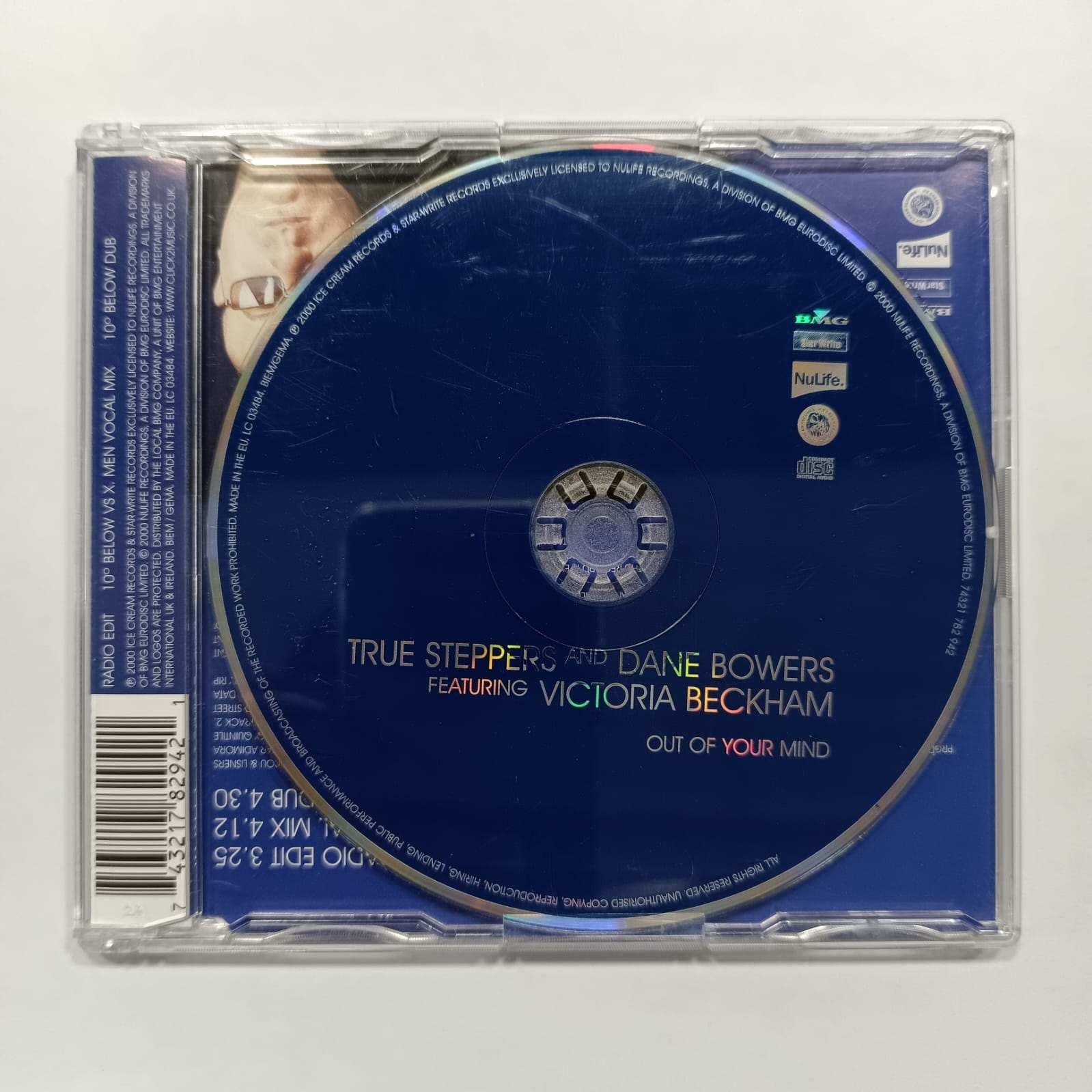 True Steppers And Dane Bowers Featuring Victoria Beckham – Out Of Your Mind - Imagen 2