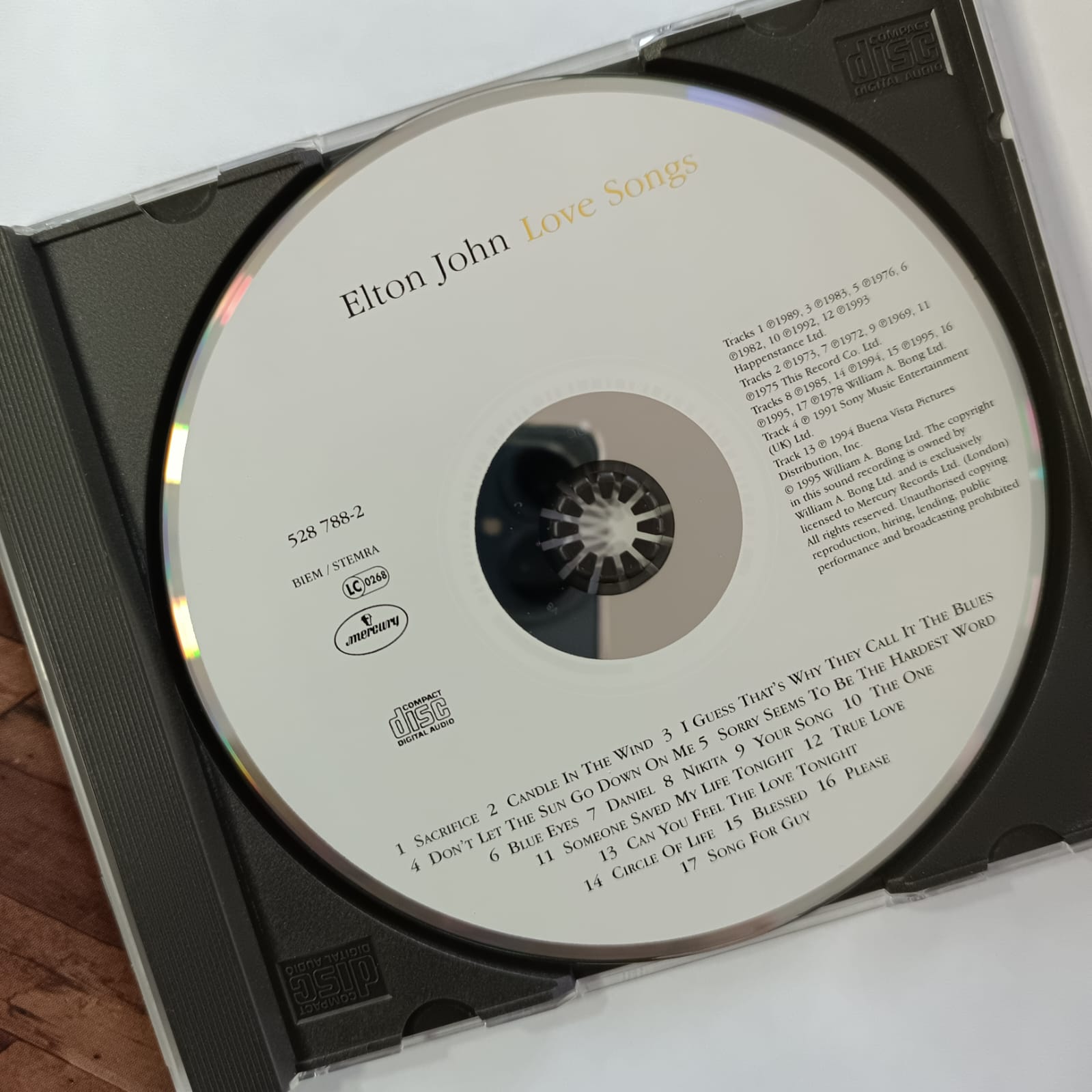 Elton John – Love Songs - Imagen 3
