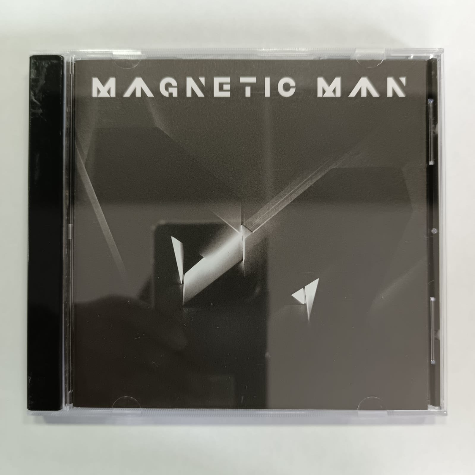 Magnetic Man – Magnetic Man